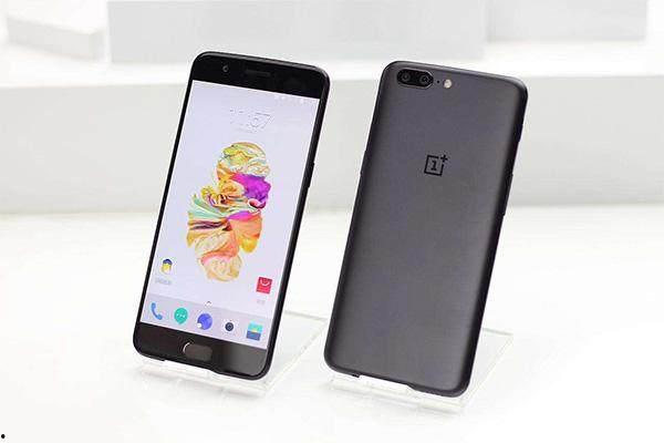 一加直屏手机爆料视频,极致视觉体验即将来袭 第1张 一加直屏手机爆料视频,极致视觉体验即将来袭 第1张